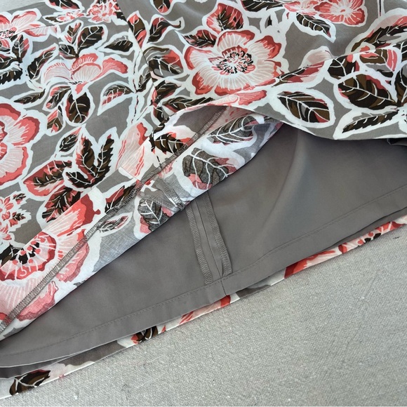 Ann Taylor Loft - Floral Print Women's Skirt - Size 0 - A-Line - Picture 4 of 9